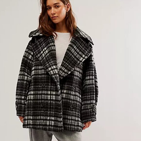 Free People Jackets & Blazers - FREE PEOPLE Highlands Wool blend Peacoat in Salt & Pepper